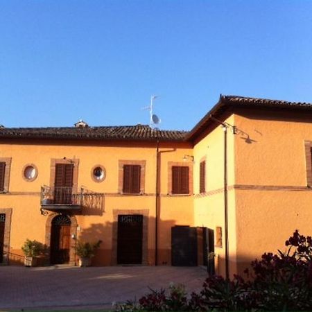 B&B Il Casale โฟลีโญ ภายนอก รูปภาพ